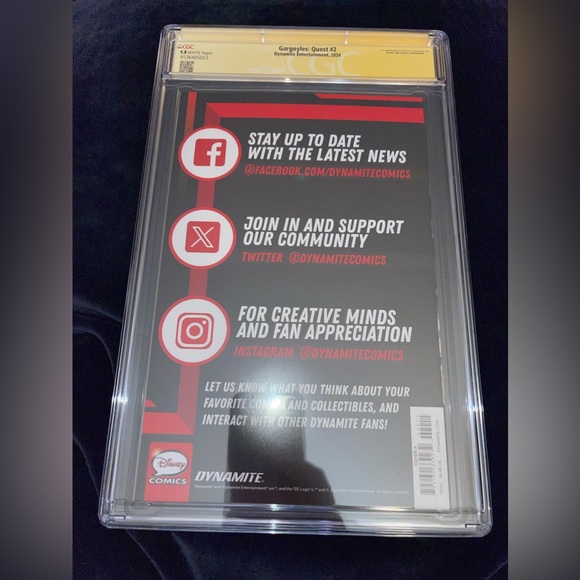 GARGOYLES: QUEST #2 CRAIN COVER A CGC SS 9.8 Signed by CLAYTON CRAIN! 2024 - Picture 5 of 5